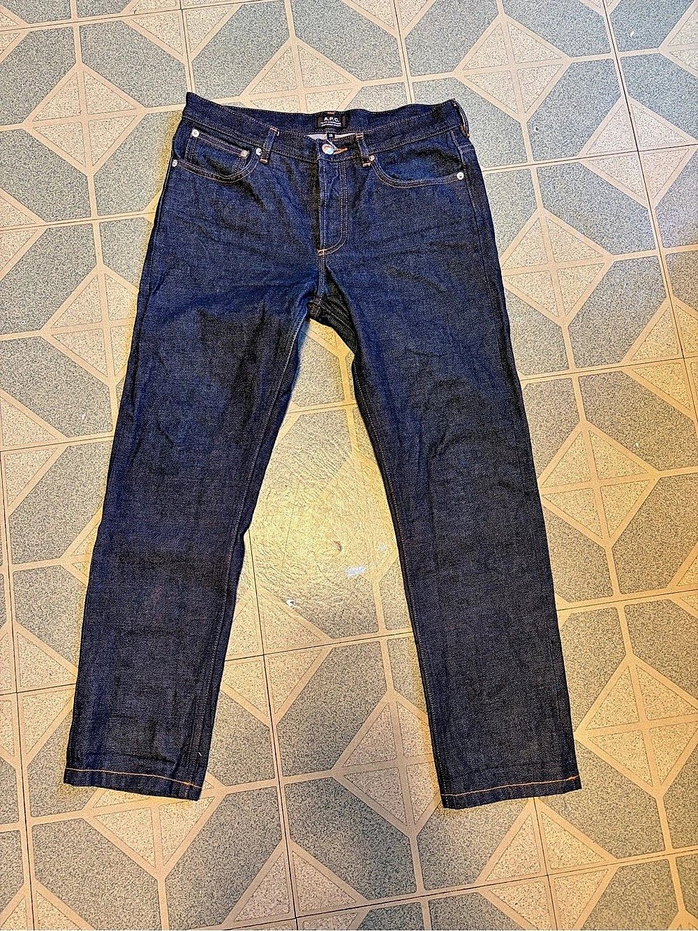 A.P.C. Petit Standard Size 29x27